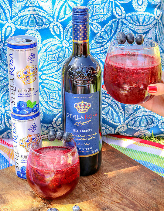 Blueberry Frosé.
